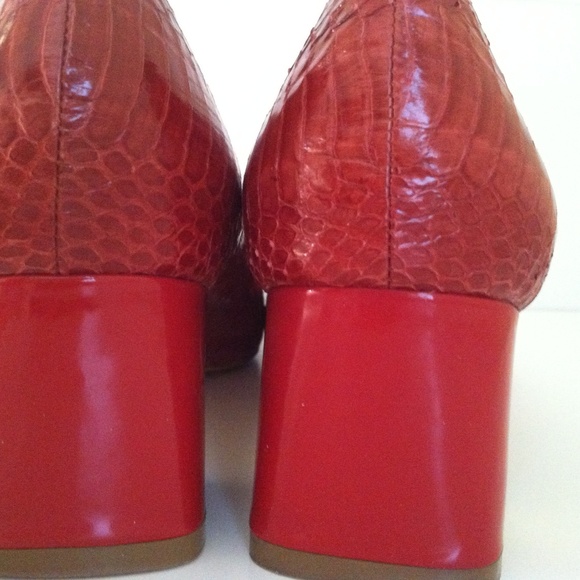 Vince Camuto Block Heel Open Toe - Picture 3 of 4